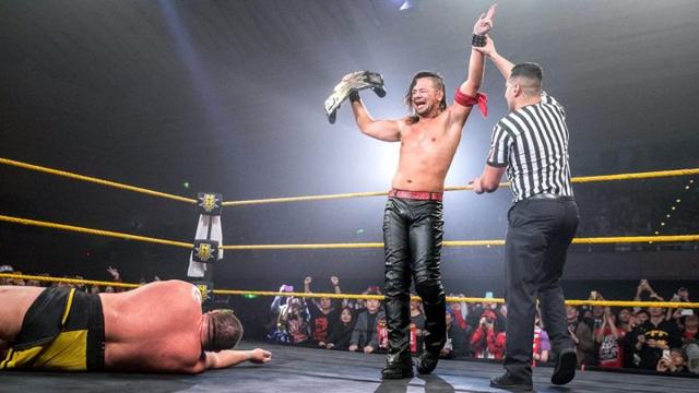 Joyous Japanese crowd celebrates Nakamura victory with extra-polite applause