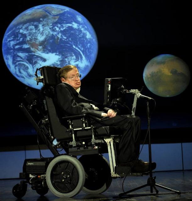 Astronomers debate the existence of intelligent life in the WWE Universe
