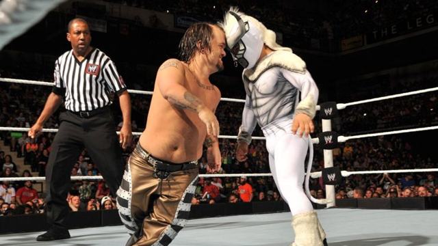 Leprechaun to face tiny bull in match of the century
