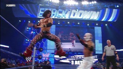 Physicists baffled by elasticity of wrestling ring ropes