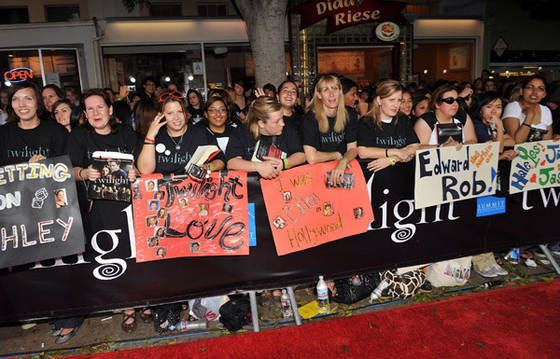 “Wrestling is fake,” says die-hard Twilight fan
