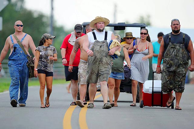 Every fan at wrestling event looks like Wyatt Family member