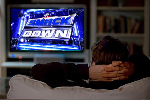 Smackdown winning “Friday Night Wars” against fans’ social lives