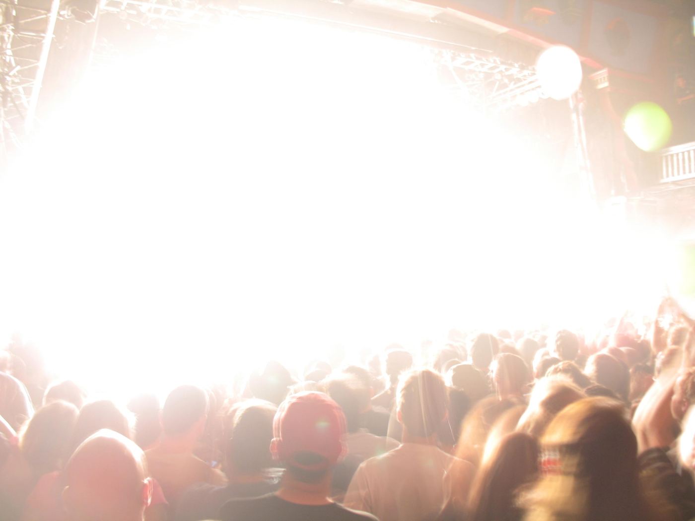 Dozens blinded at public appearance by Sheamus and Paige