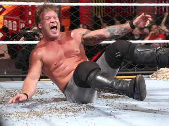 Jericho endures nightmare at airport security metal detector