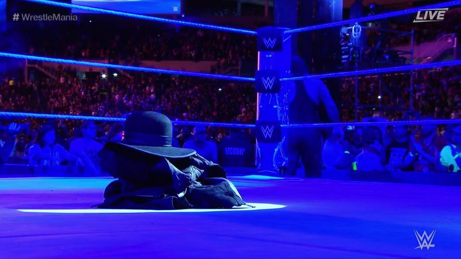 Chilly Undertaker wishes he hadn’t forgotten coat and hat in ring