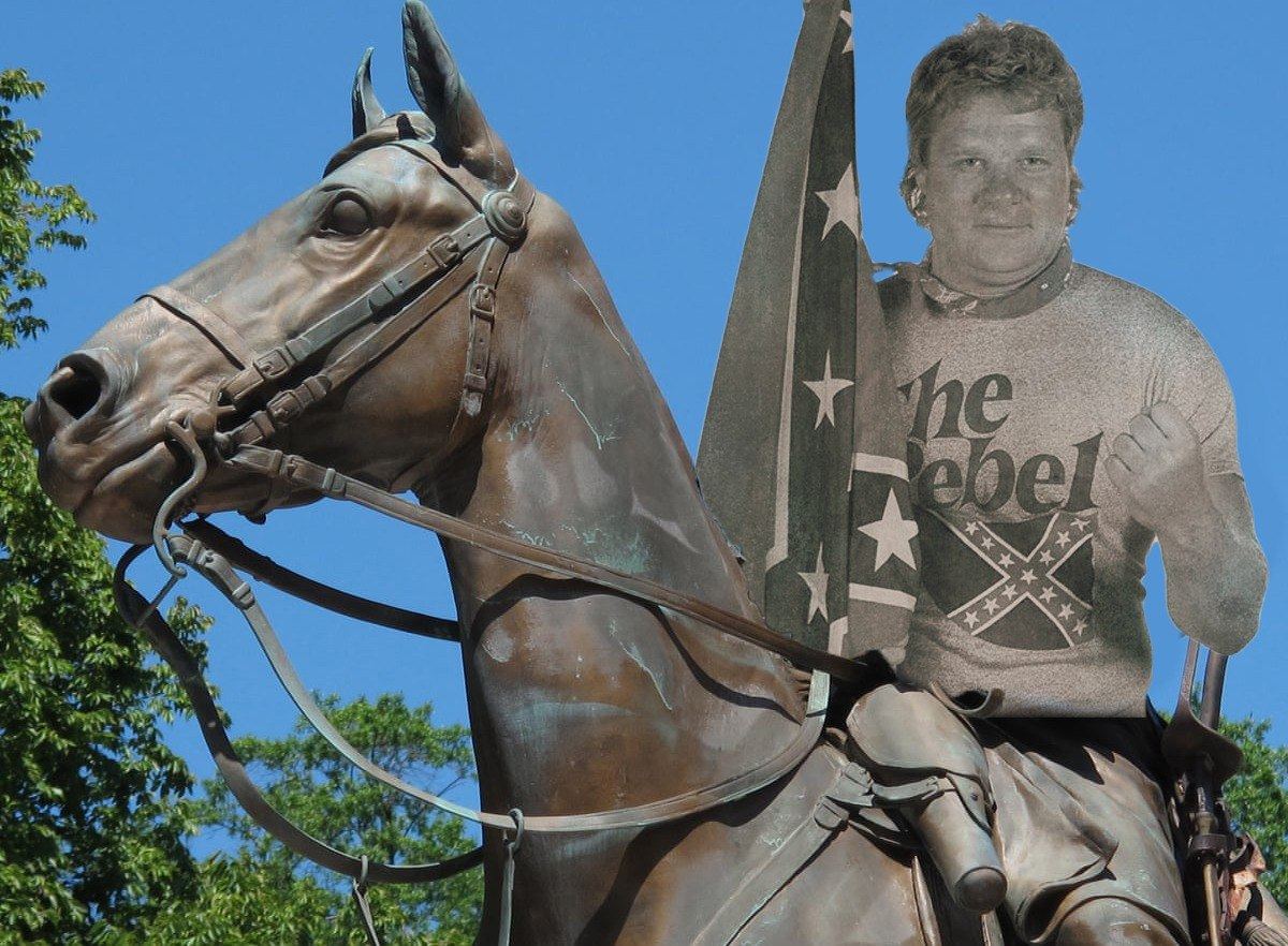 Trump defends statue of Dick Slater