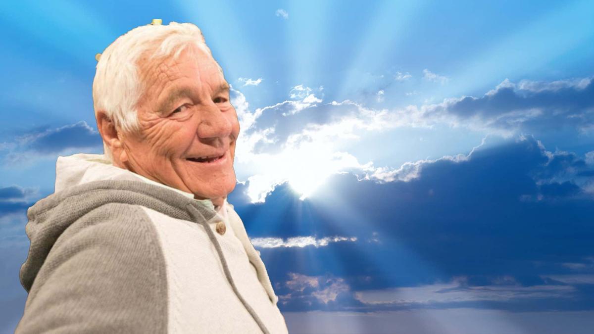 Wrestling legends welcome old friend to Heaven by going “absolutely banana”